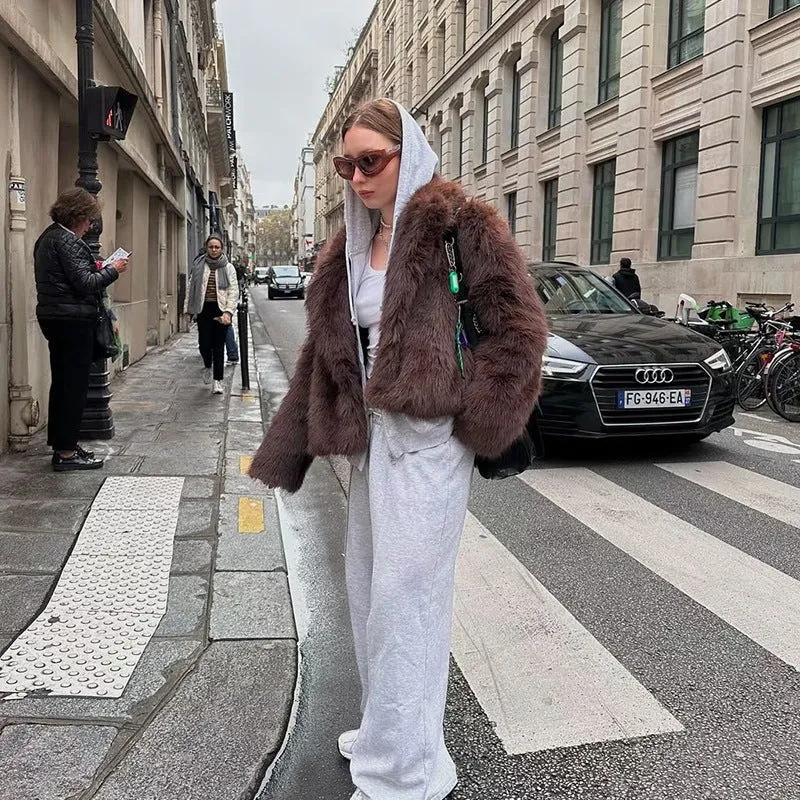 Elegant short imitation fur coat