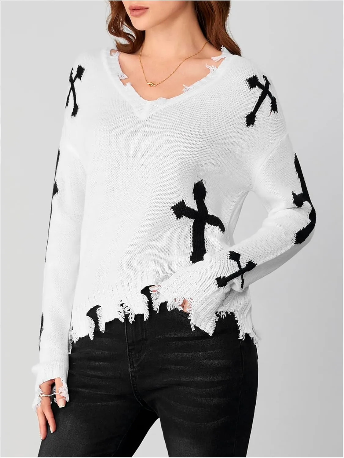 Women's Graphic Sweaters V Neck Long Sleeve Distressed Sweaters Raw Hem Knitted Pullover Top